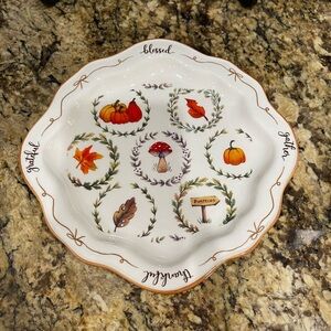 Potter’s Studio 8” scalloped fall harvest autumn Plate - Brand new!